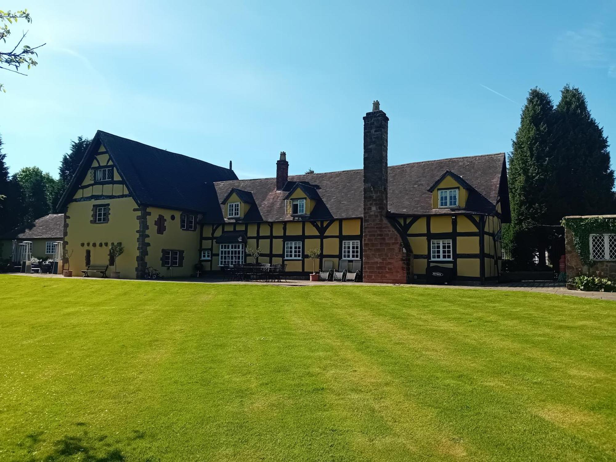 Dovehouse Farm Villa Birmingham Bagian luar foto